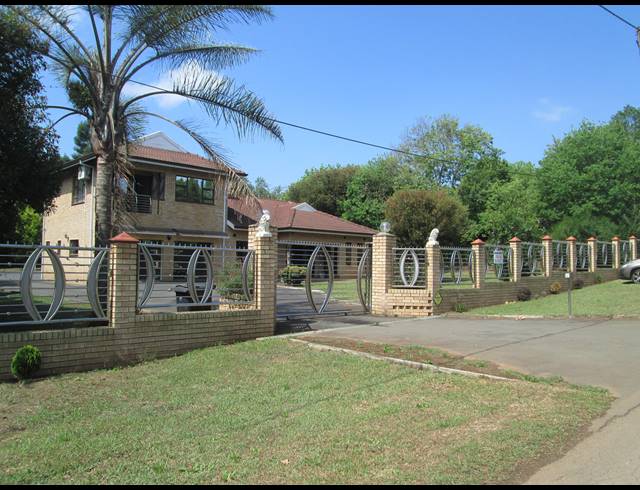 6 BEDROOM FREEHOLD SOLD IN GREENDALE
